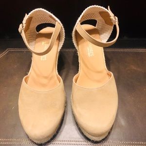 Paseart shoes with wedge heels